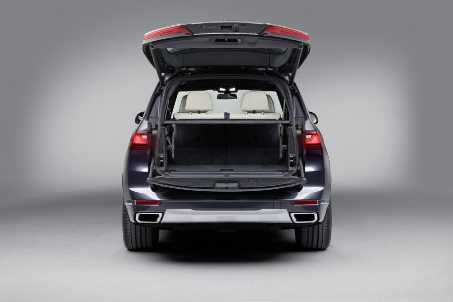 Багажник BMW X7 xDrive40i (G07) 2017 года  (WW) (фото 95 из 101)